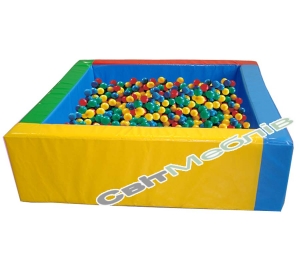 Сухий басейн з кульками