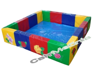 Сухий басейн з кульками