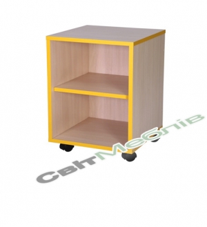 Тумба вчителя відкрита