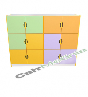 Шафа дитяча з дверцятами закрита