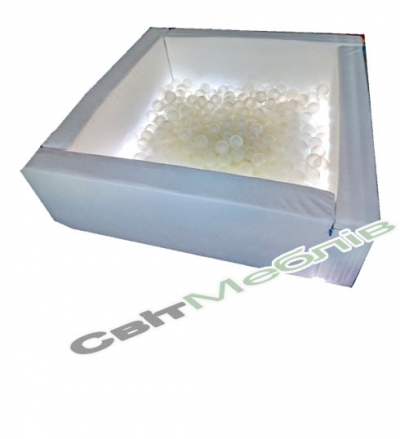 Сухий світловий басейн квадратний